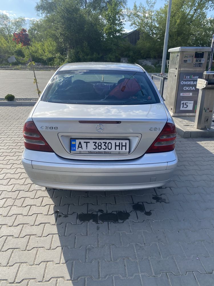 Мерседес бенс с200 2.2CDI 2004рік