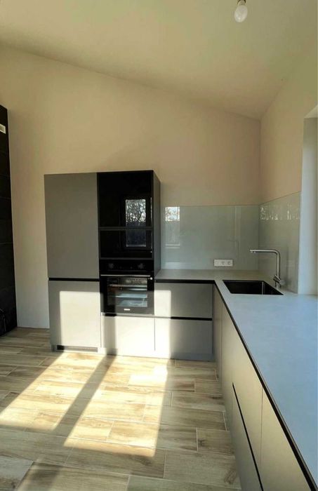 Продам затишний одноповерховий будинок з ремонтом у Ворзелі.