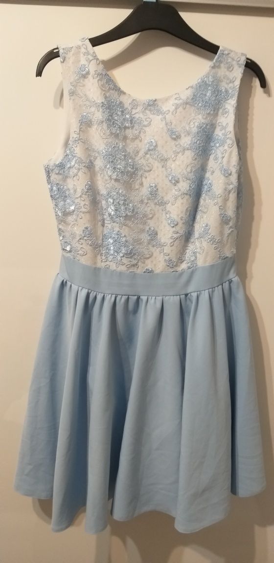 Sukienka rozkloszowana elegancka M(38)