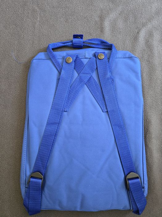 Sprzedam plecak firmy Fjallraven Kanken o pojemności 16 L.