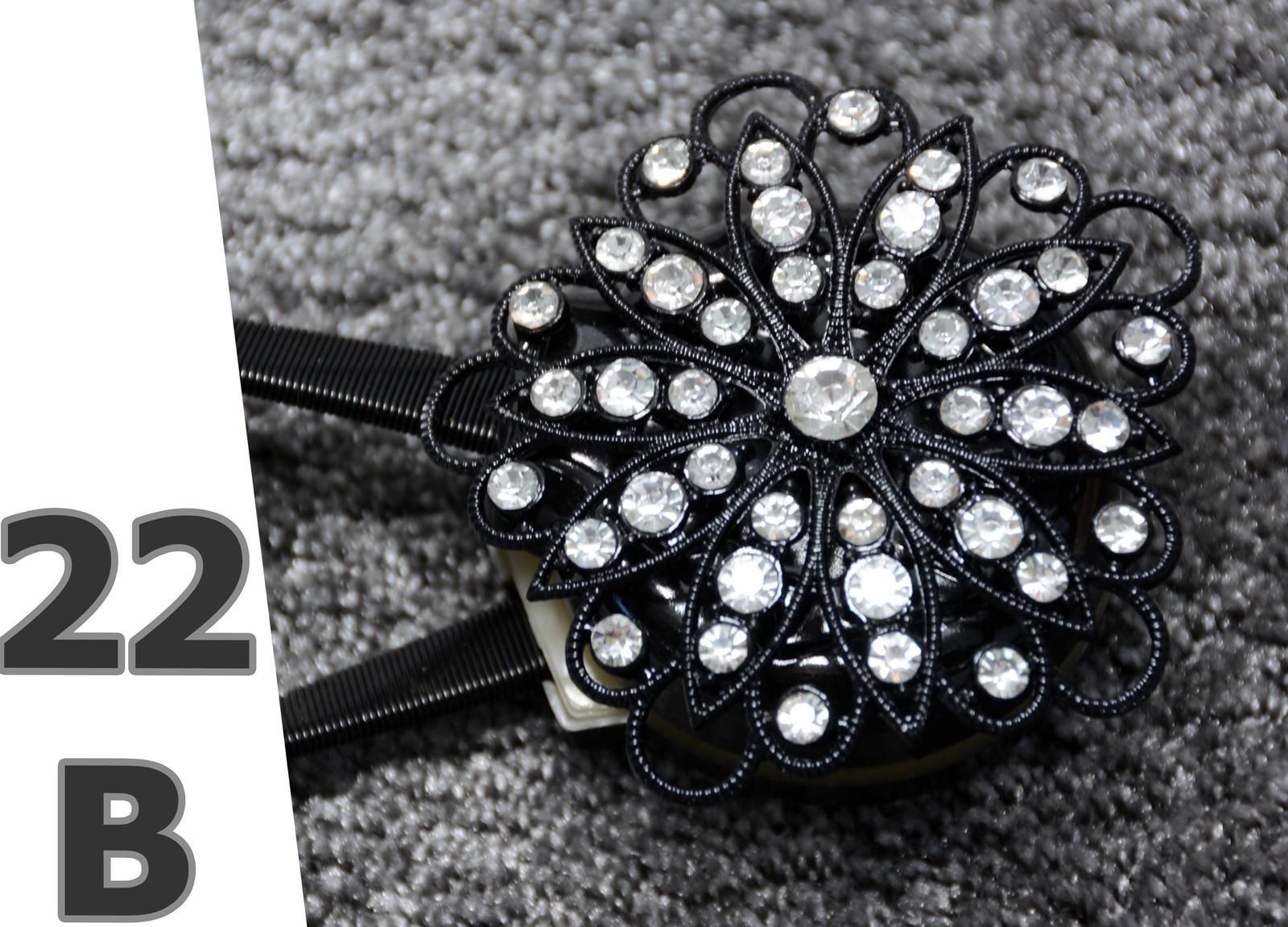 2 czarne magnesy w stylu Glamour do zasłon