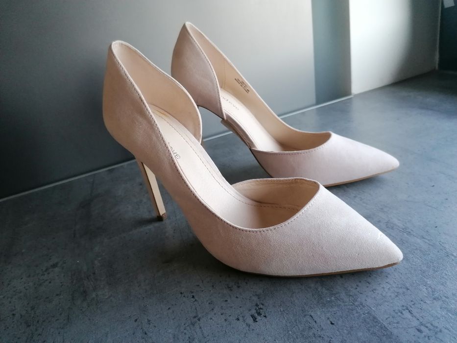 Buty na obcasie, pudrowy róż, rozm 40