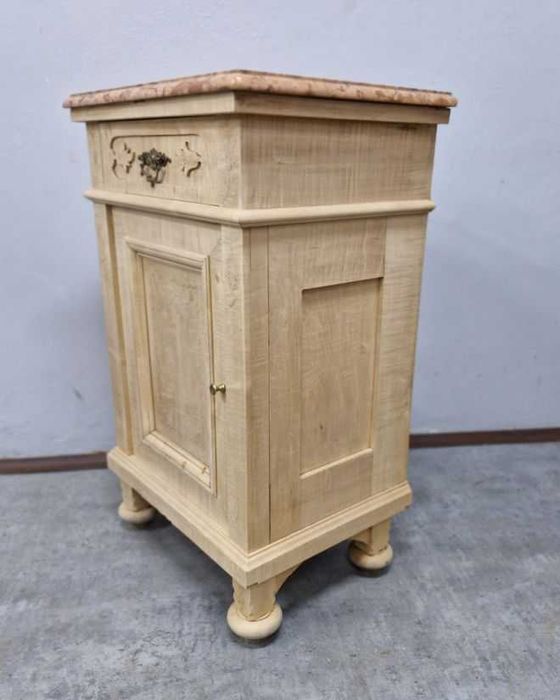 Dębowa Szafka Secesyjna z Kamiennym Blatem AntykiMarki.pl