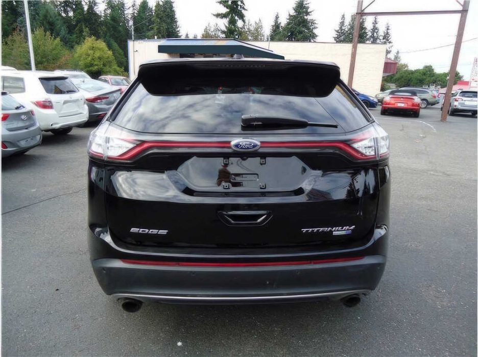 Ford Edge Titanium      2016