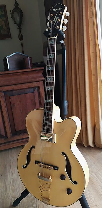 Ibanez Pat Metheny Signature