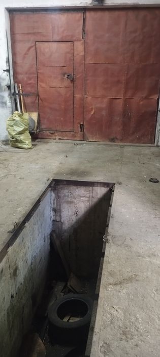 Сдам большой гараж.Правый(управление ЗТЗ)