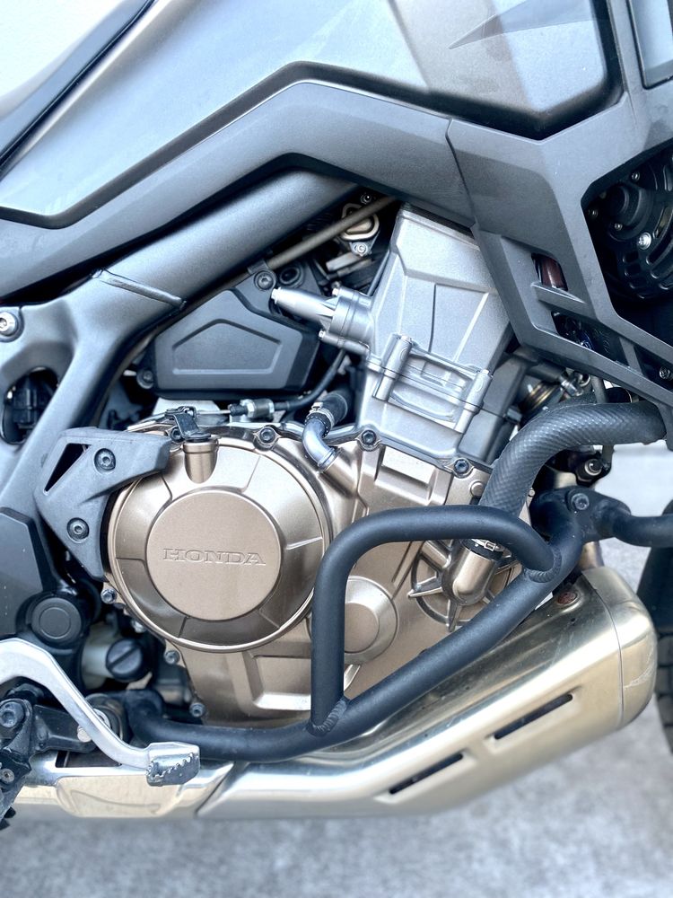 Honda Africa Twin 1100 - Top