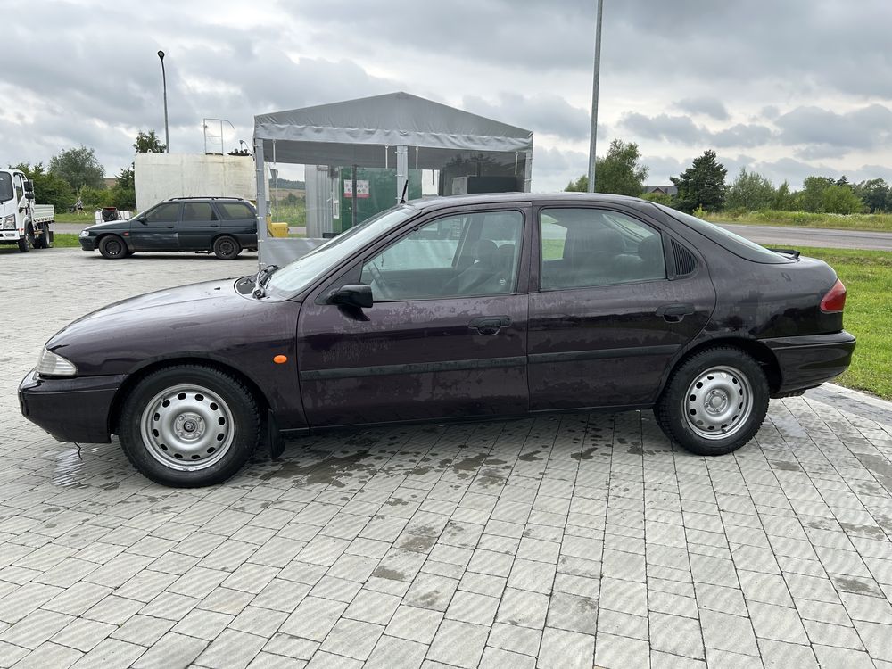 Продам Ford mondeo MK1