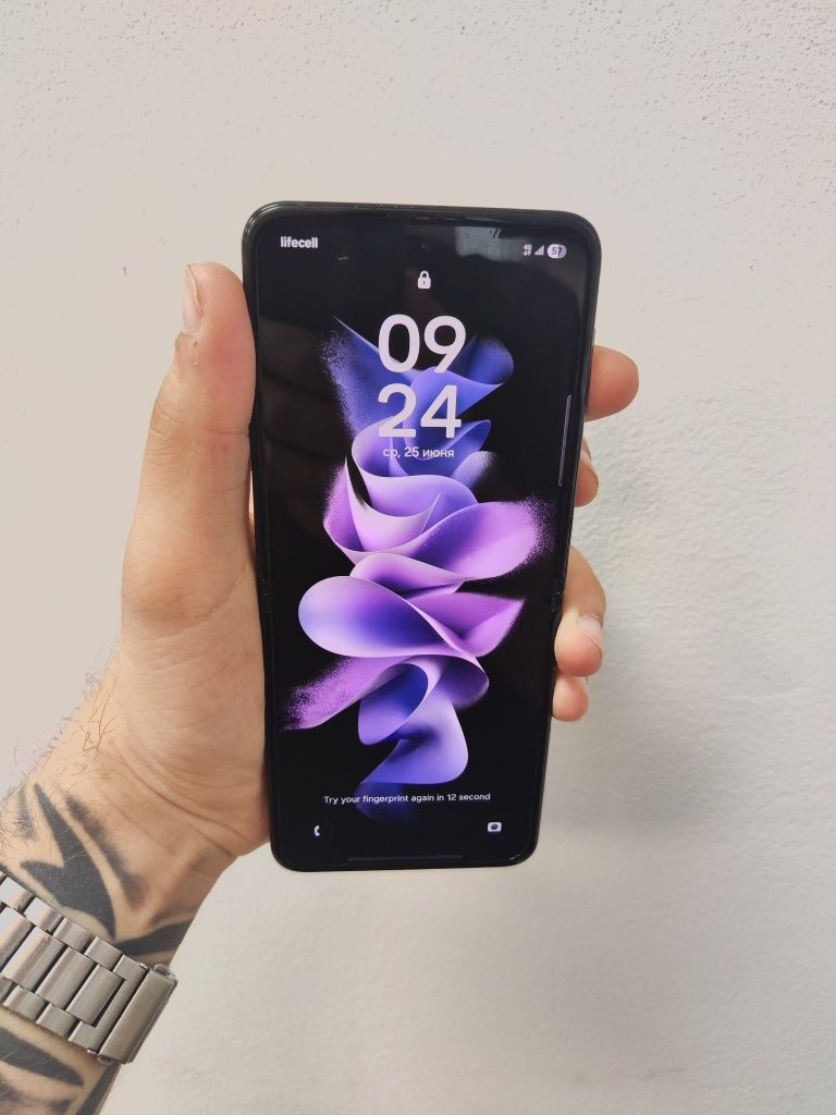 Samsung Galaxy Z Flip 3  5G (полностью рабочий)