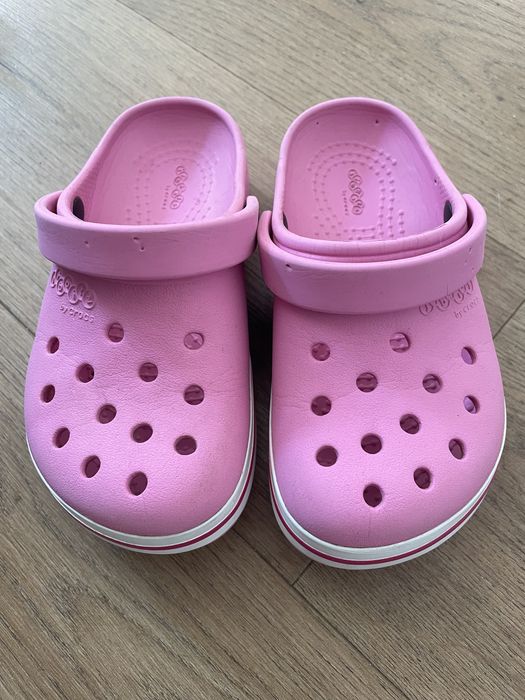 Klapki Crocs r. C10, crosy dla dziewczynki różowe