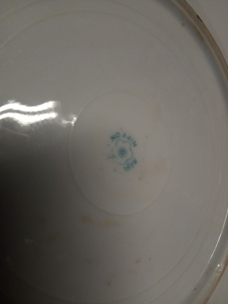 2 antigos pratos asiáticos pintados á mão-marcados