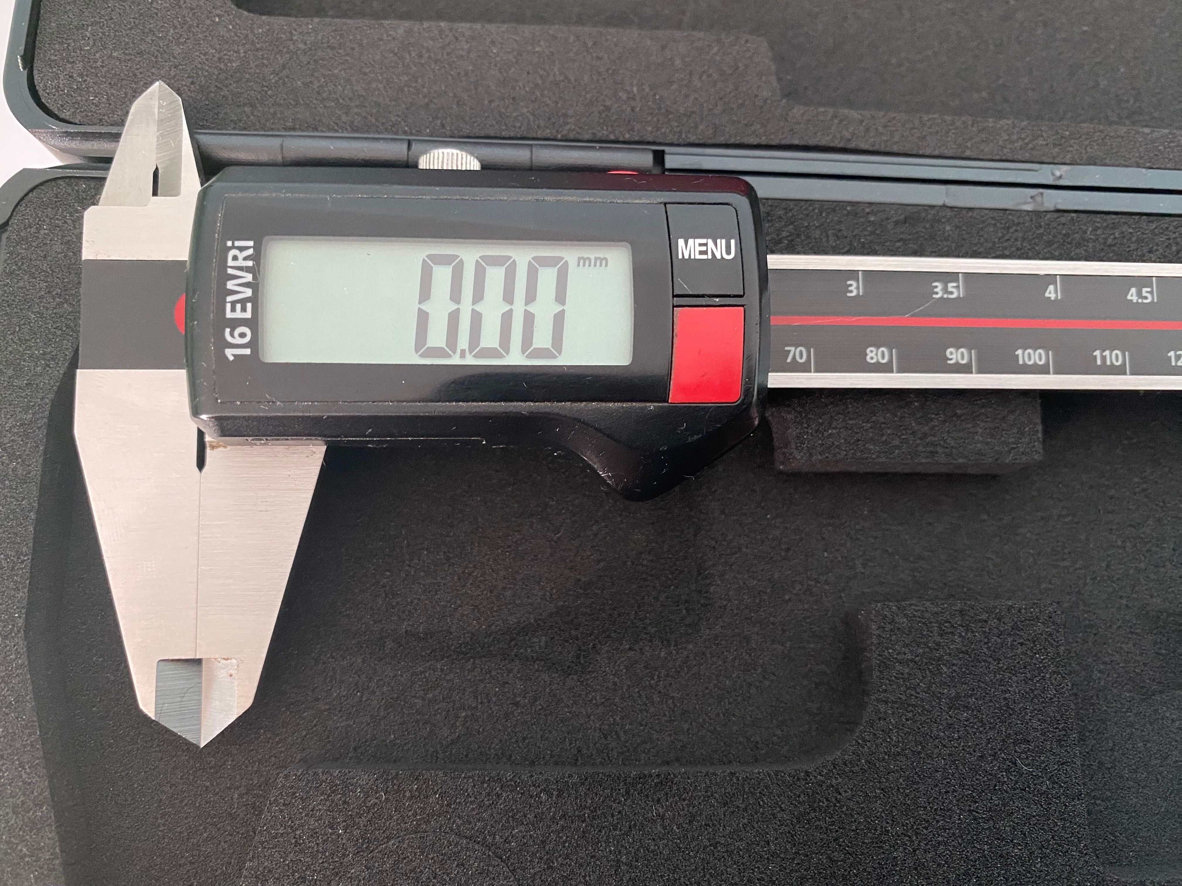 Suwmiarka elektroniczna cyfrowa 150 mm Mahr