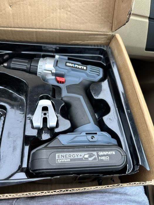 Wiertarko-wkrętarka GRAPHITE Energy+ 58G000-SET1 z akumulatorem