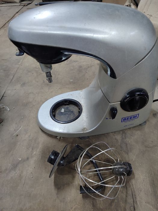 Планетарний міксер тістоміс Beem