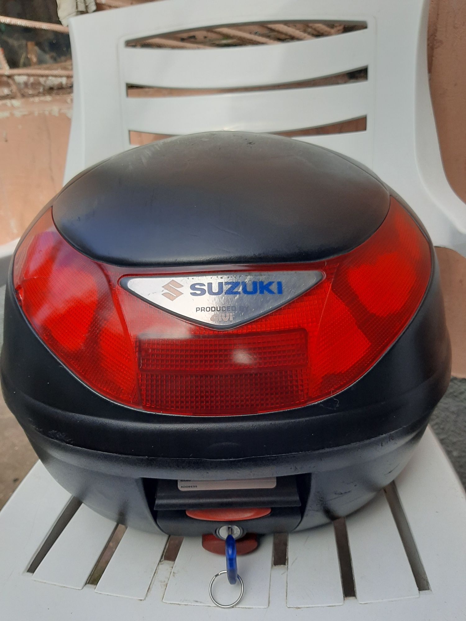 Кофр SUZUKI GIVI, на быстросьёме оригинал