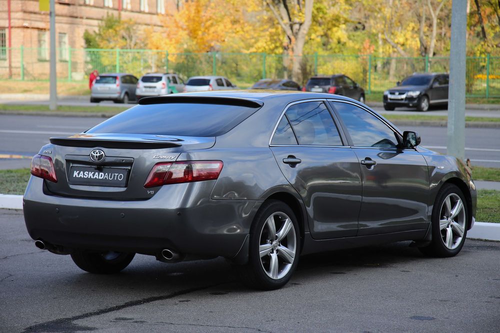 Продам Toyota Camry