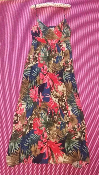 Яркий длинный сарафан в пол