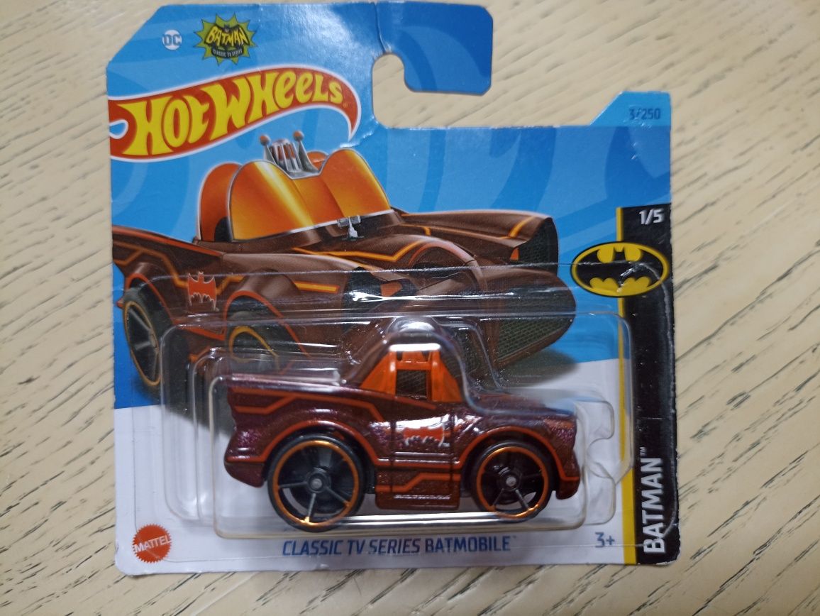 Carros Hotwheels novos.