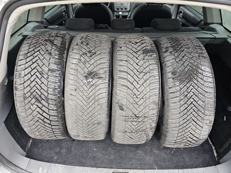 4x Opony Continental wielosezonowe 205/50/17 r allseason contanct