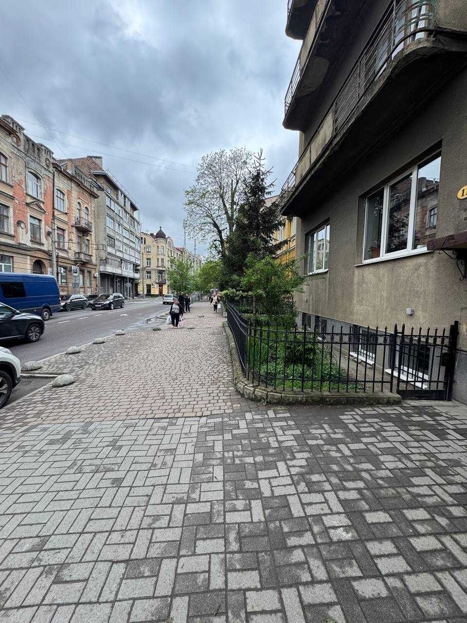 Оренда офісу, вул.Мулика (Гаркуші), центр
