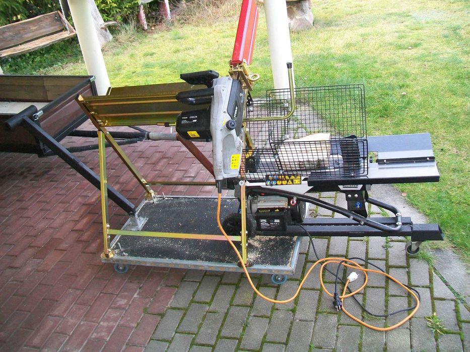 Piło łuparka hydrauliczna do drewna drzewa piła łańcuchowa wahadłowa