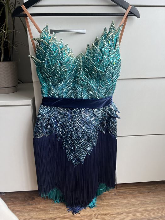 Сукня для латини