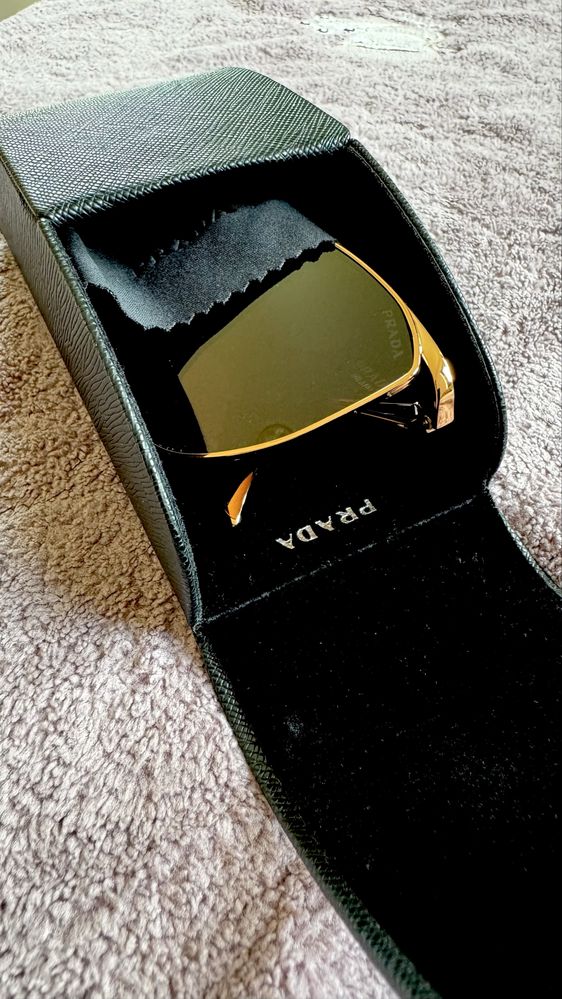 Okulary przeciwsłoneczne Prada