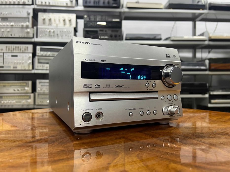 Wieża Onkyo DR-815 mini amplituner, Audio Room