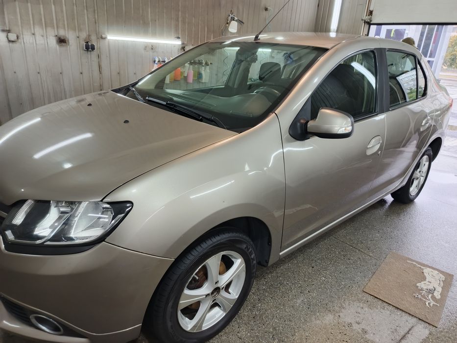 Рено логан 2013 рік