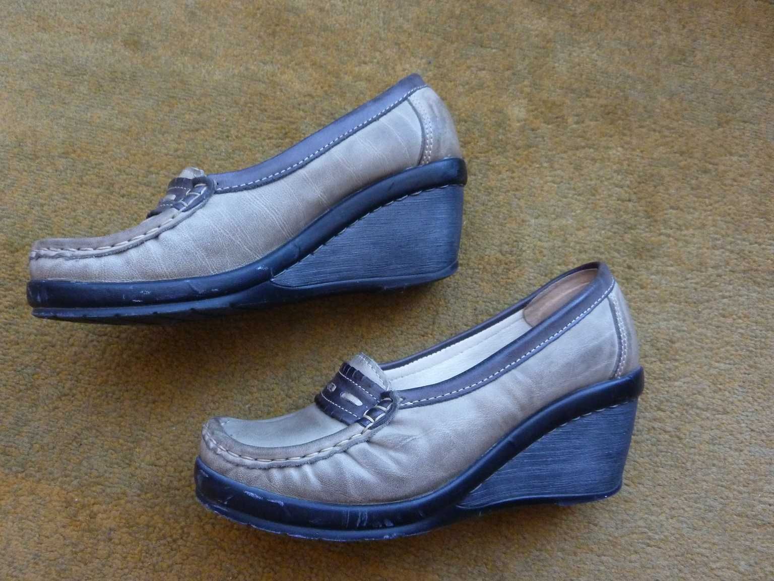 Okazja! Damskie półbuty na koturnie mokasyny r.36