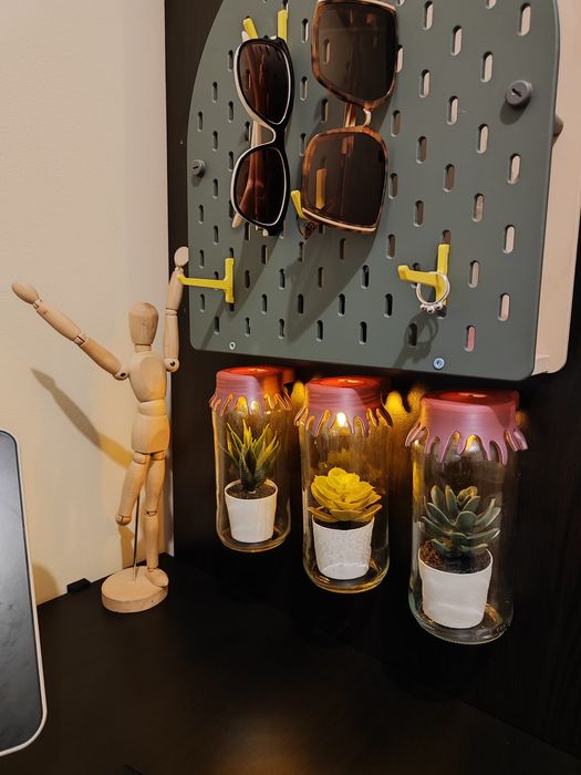 Kit 3 plantas decorativas com iluminação e suporte para parede