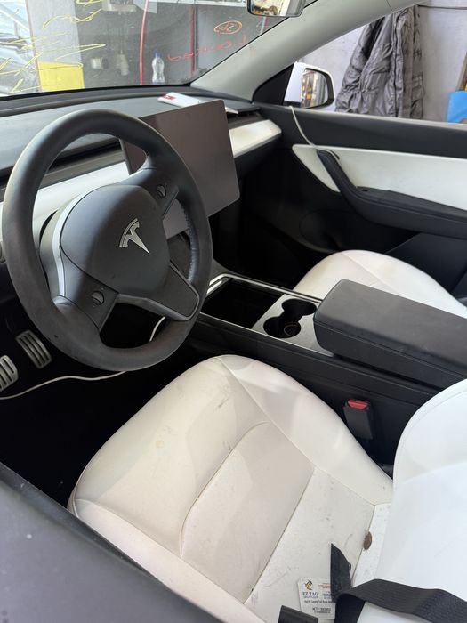 Розборка Tesla Model Y