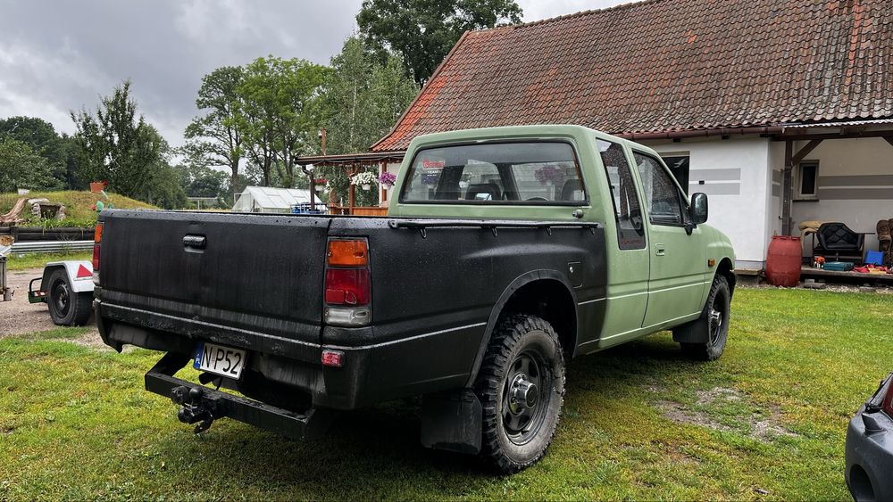 Opel Campo 2.3 Benzyna