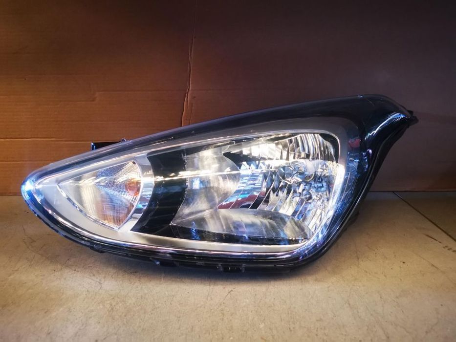 HYUNDAI I10 II FAROL ESQUERDO - FF230
