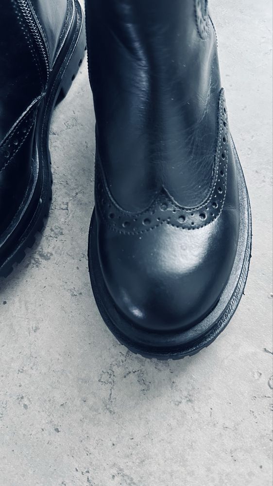 Ботинки для дівчинки фврми ZARA