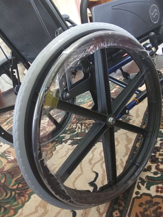 Продам інвалідний візок коляска