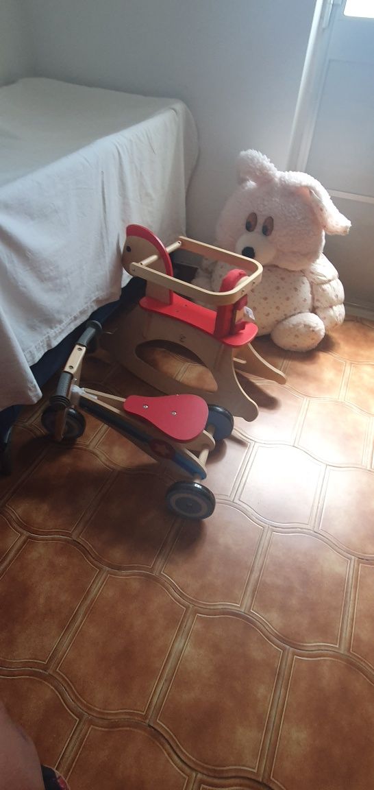 Vendo peluche, baloiço