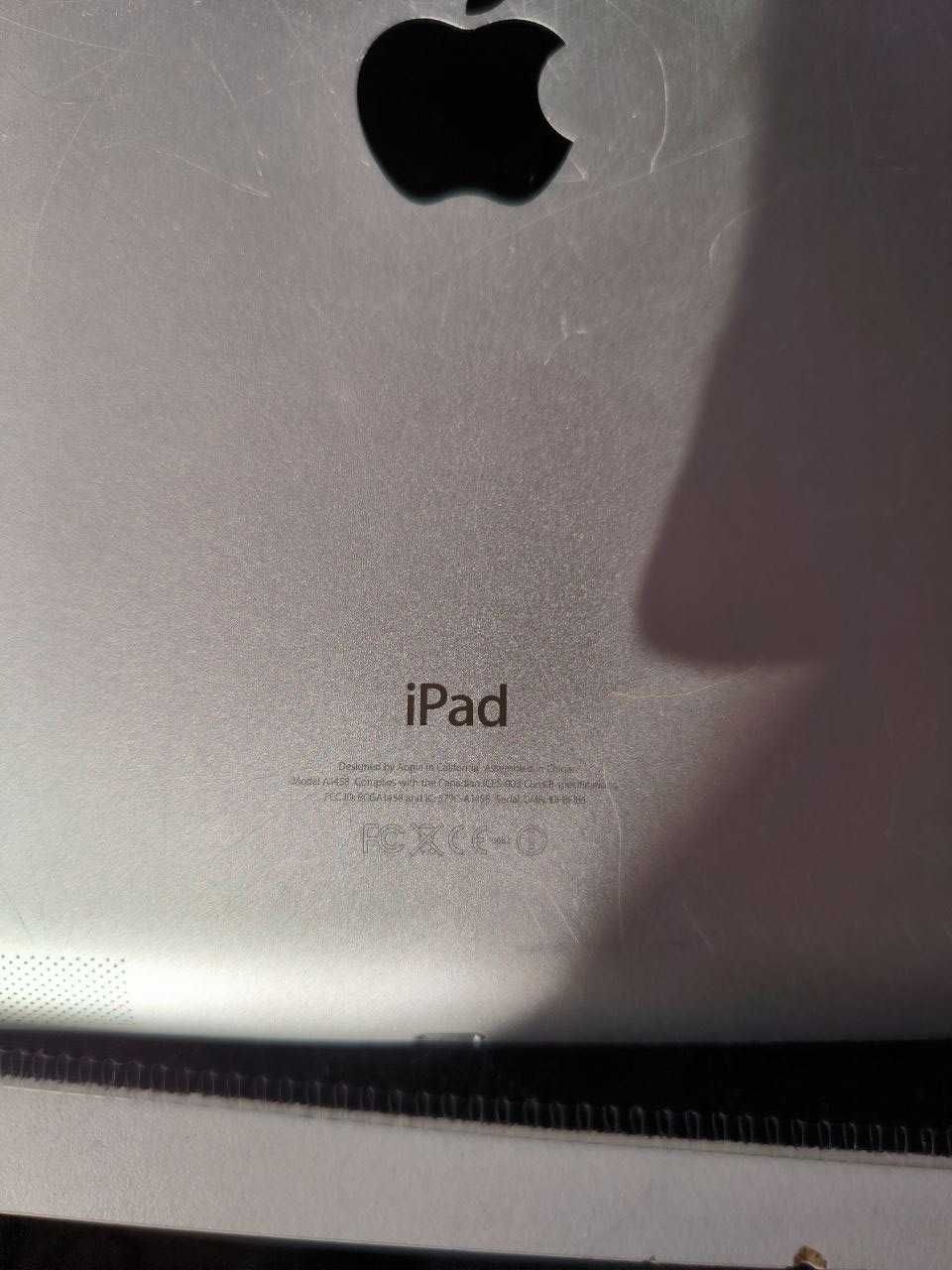 Продам ipad 4 16 gb (A1458)