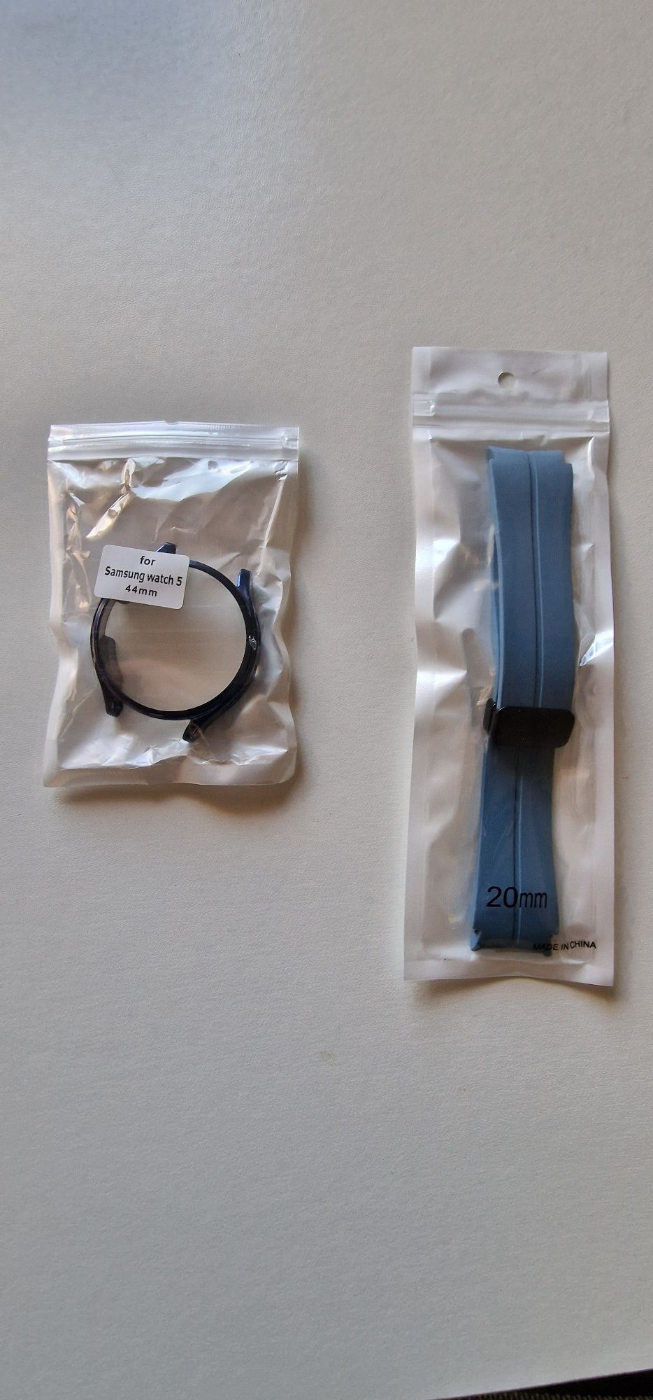 Bracelete de silicone e capas
azul e preta para Samsung Galaxy watch