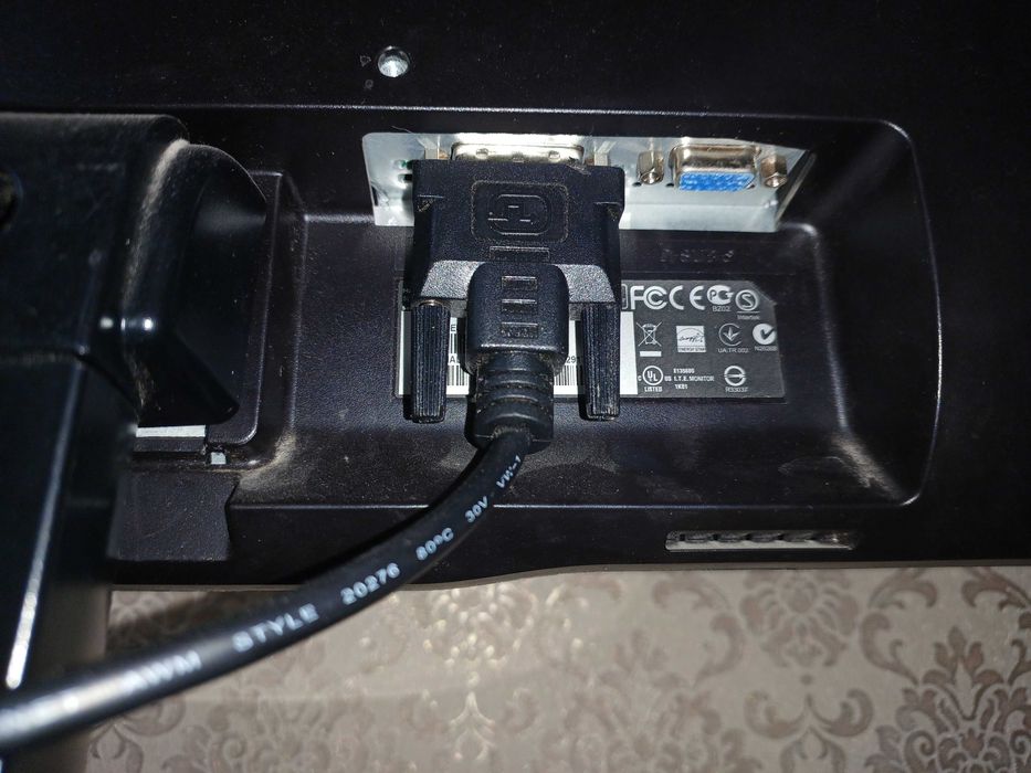 Монітор Philips 226V4L