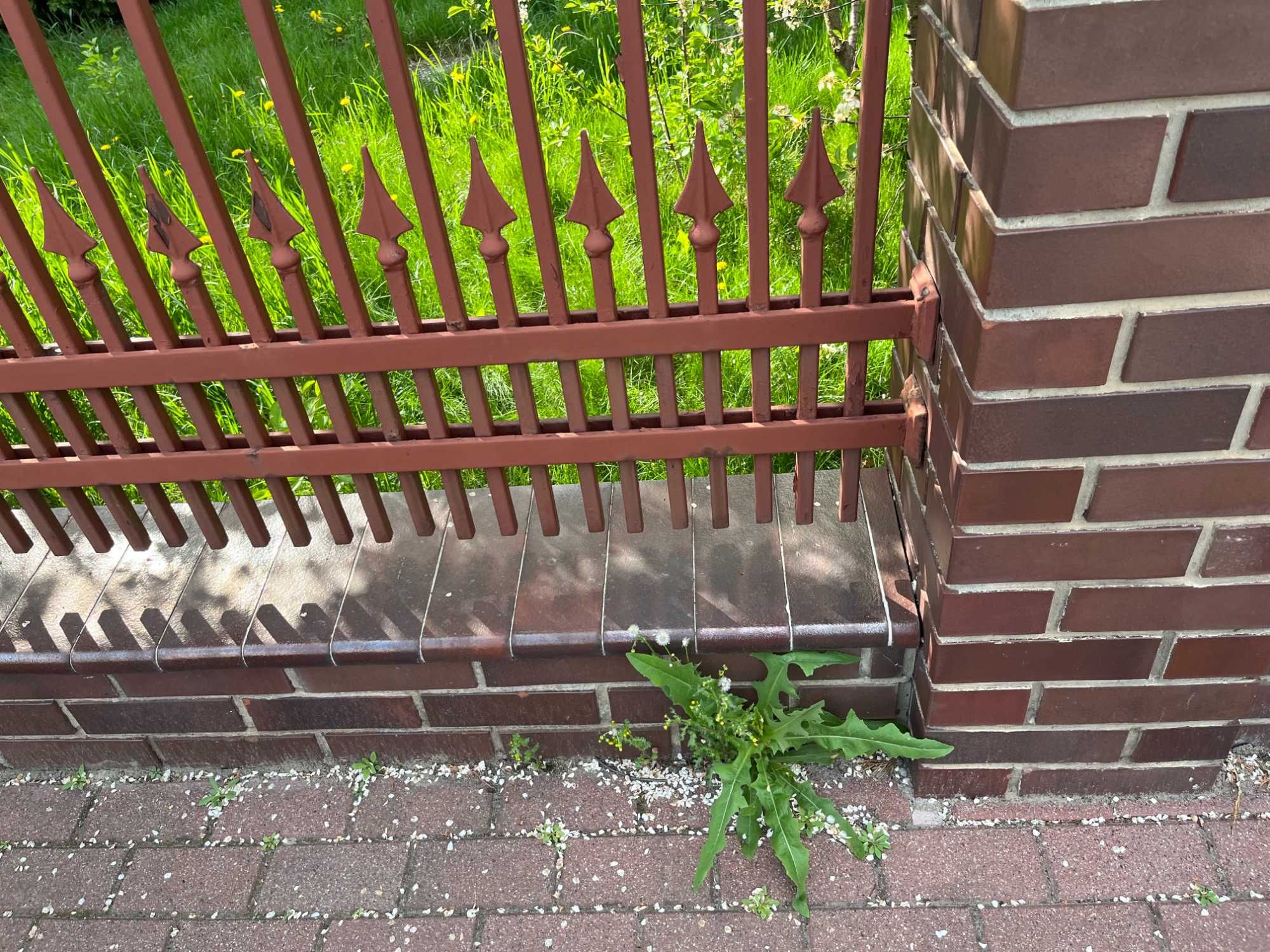 Płytki szkliwione klinkierowe, parapetowe, elewacyjne