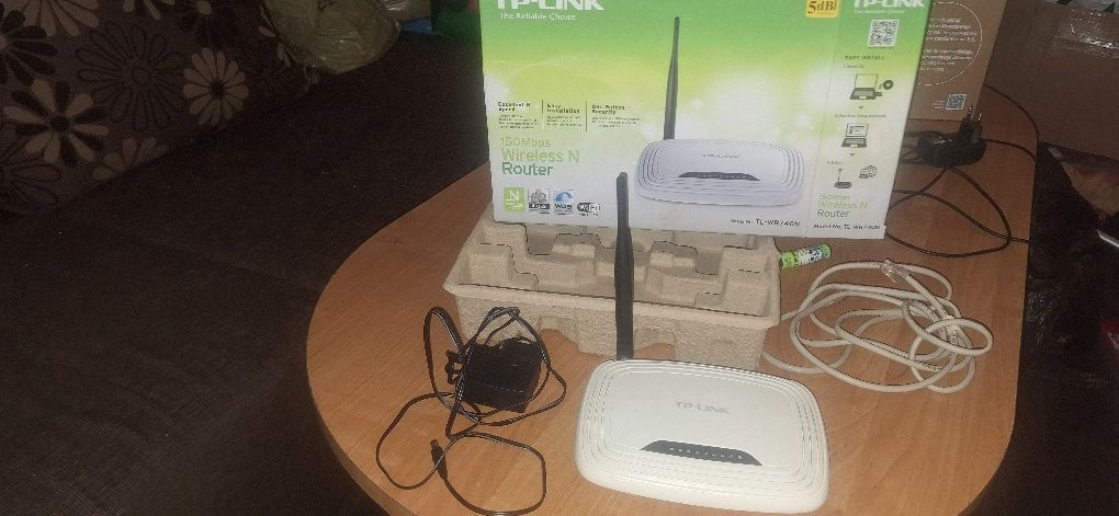 TP-LINK Model No. TL-WR740N. 150Mbps Wireless N Router