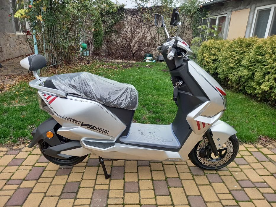 Скутер електричний  Crosser V5 2500W