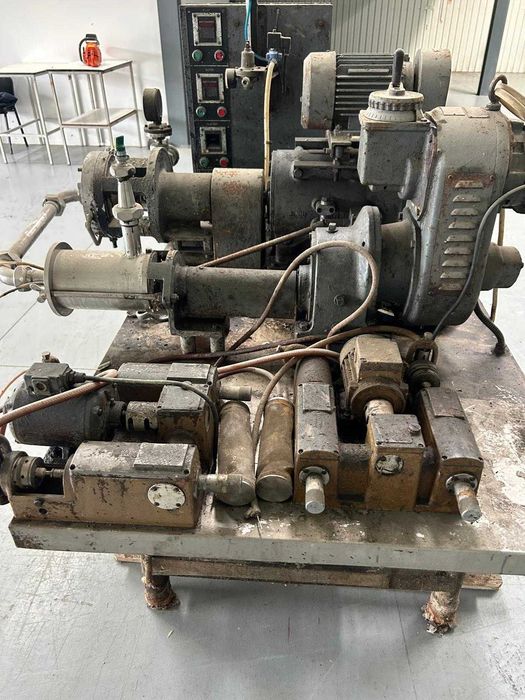 Espumadeira para látex | Seminova