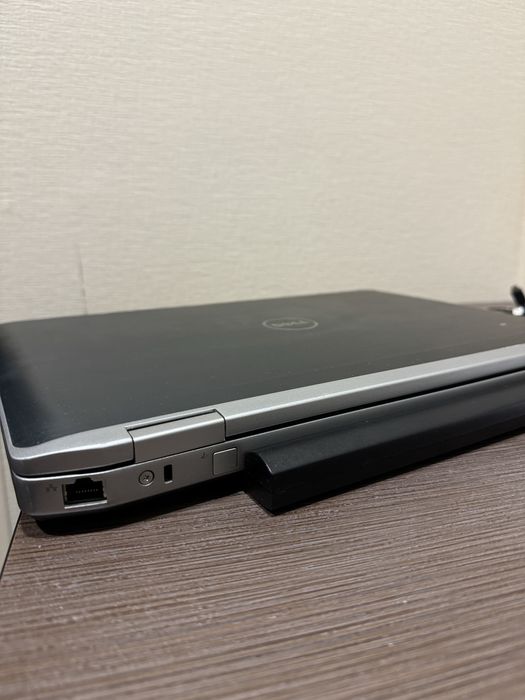 Ноутбук Dell-E6530 corei7,16гиг,ssd240