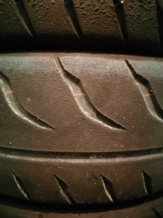 Pneus Toyo R8R  205/60r13