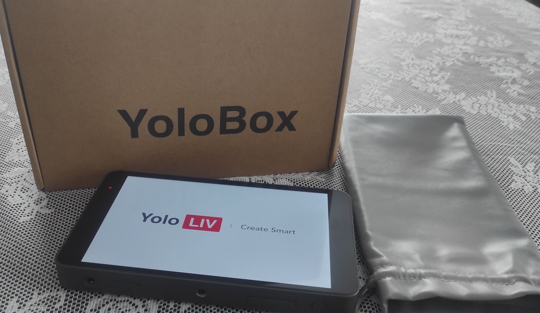 YOLOliv. YOLO box striming na żywo