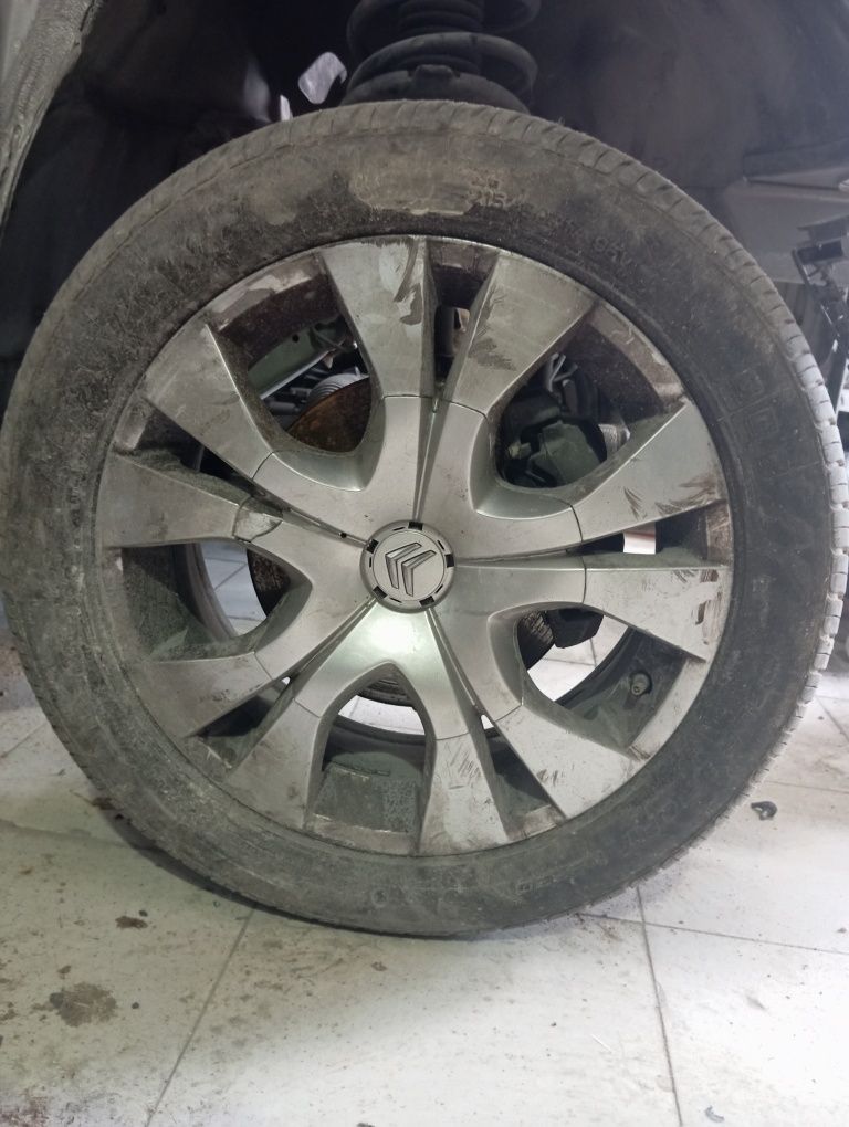 Faróis de Golf 7 e Jantes de citroen Picasso 2008