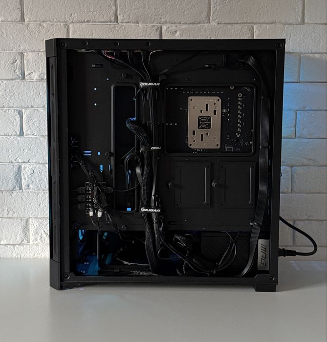 Komputer 7800X3D/4060 Ti 16GB/32GB RAM DDR5/1 TB m.2