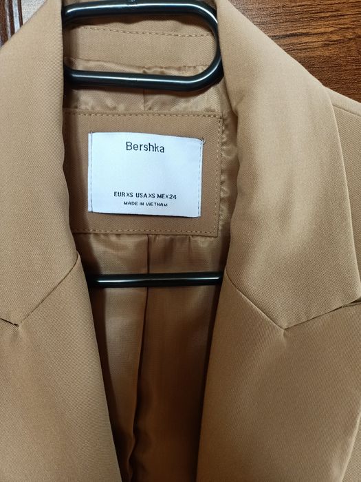 Nowa marynarka brązowa płaszcz camel  Bershka xs